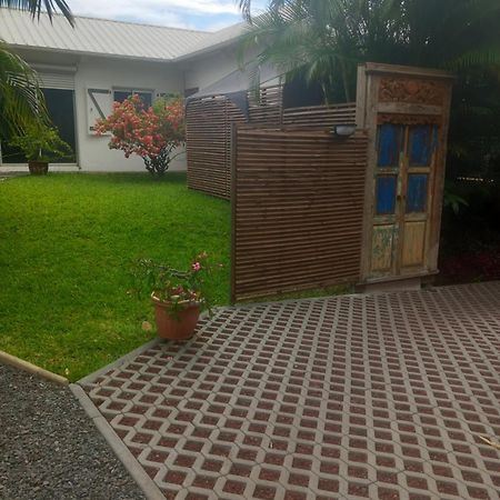Les Sens Ciels Apartment Сен-Луи Екстериор снимка