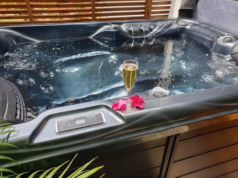 Les Sens Ciels Apartment Сен-Луи Екстериор снимка